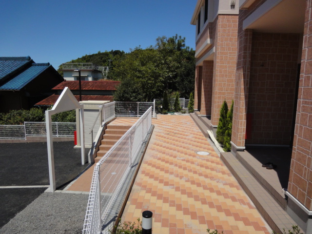 その他共有部分　外観写真（昼）