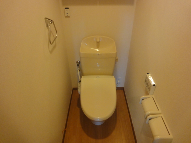 トイレ　シャワー付トイレ