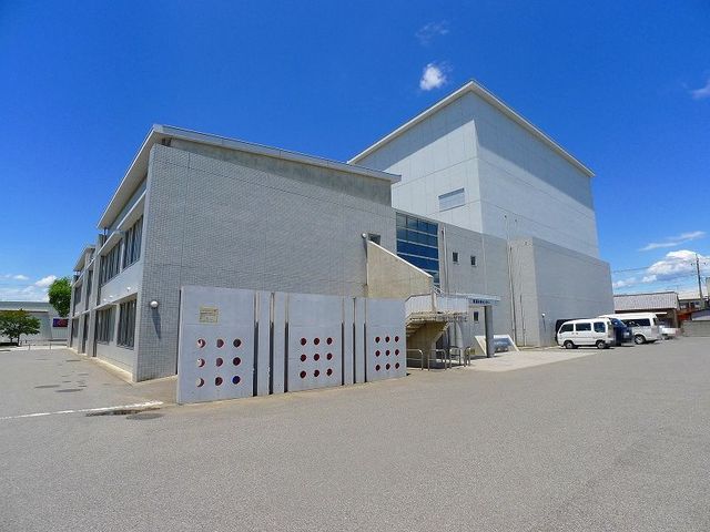 役所　尾島行政センター（役所）まで500m