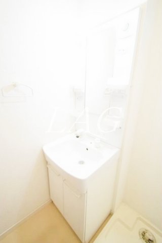 洗面設備　洗面台です。