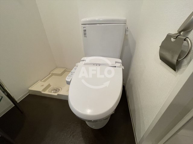 トイレ　SERENiTE本町エコート(セレニテ本町エコート)　温水洗