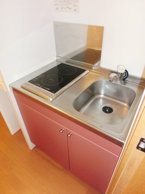 キッチン　コンパクトな２口キッチン。