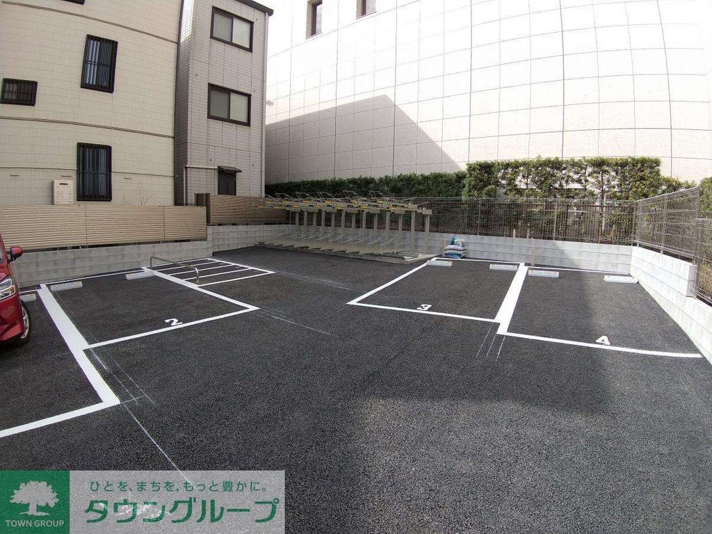 駐車場　駐車場