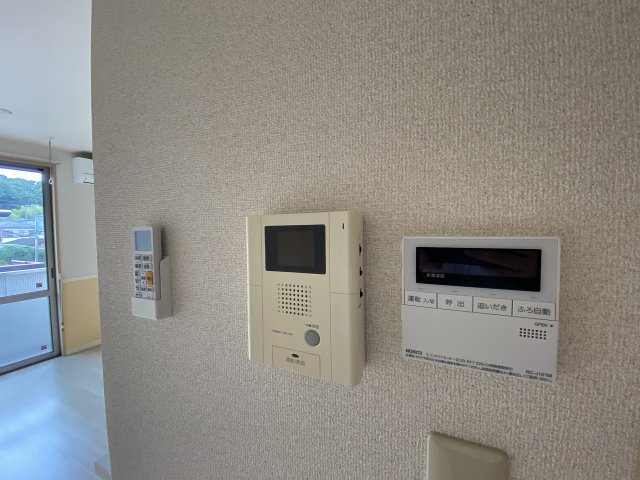 セキュリティ　防犯対策に有効なカメラ付きインターホン！