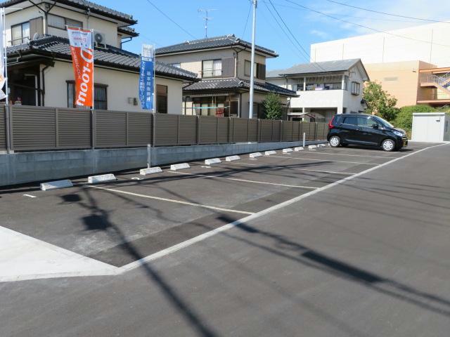 駐車場　駐車場