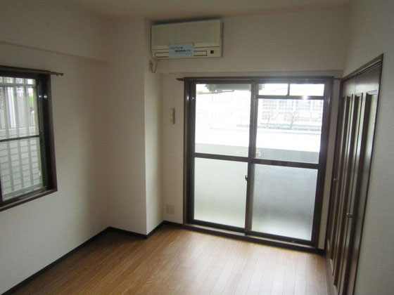 居室・リビング　※別部屋の写真です