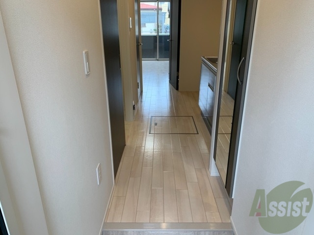 玄関　写真はイメージです。