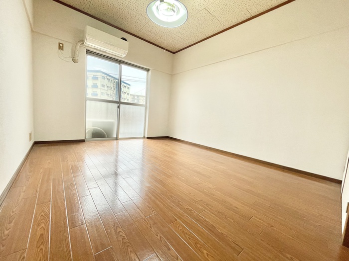 居室・リビング　※同系タイプ