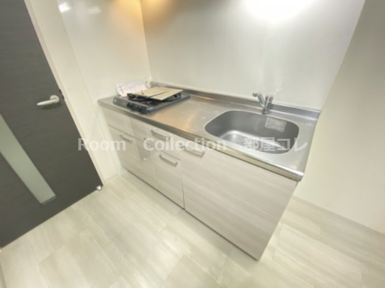 キッチン　※同物件他部屋写真　反転・色違いの場合有　現状優先