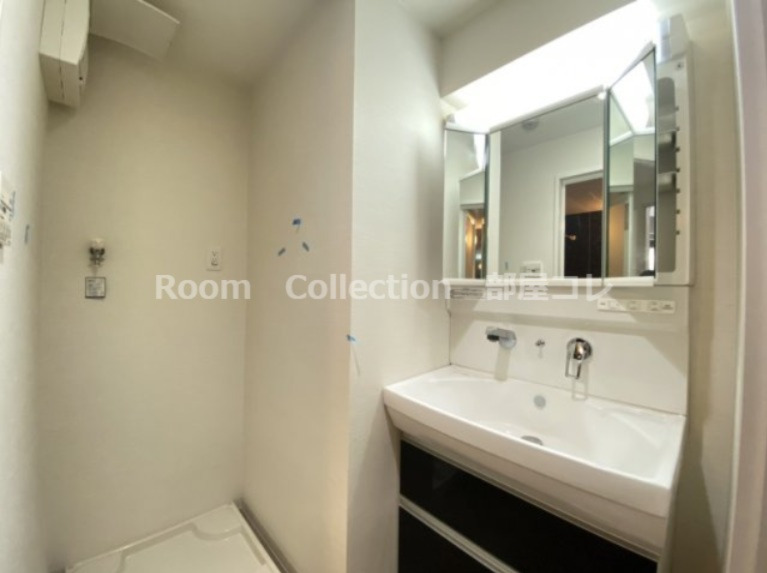 洗面設備　※同物件他部屋写真　反転・色違いの場合有　現状優先