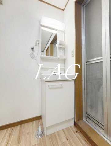 洗面設備　独立洗面台です。