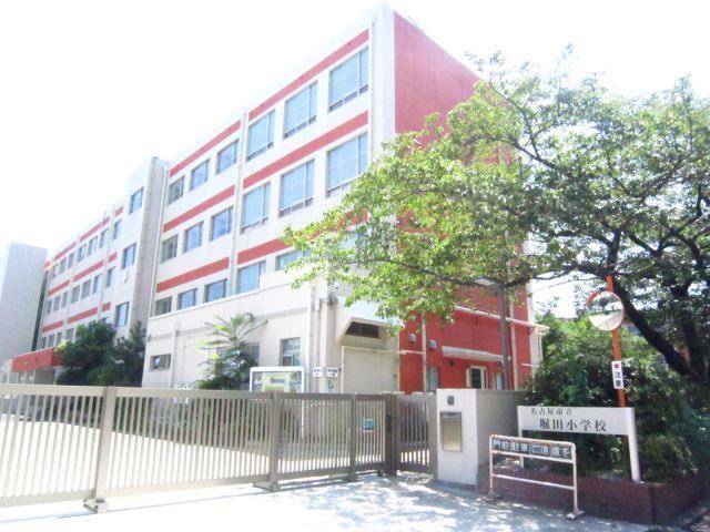 小学校　名古屋市立堀田小学校（小学校）まで665m