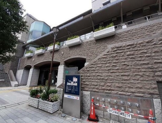 役所　川崎市多摩区役所（役所）まで588m