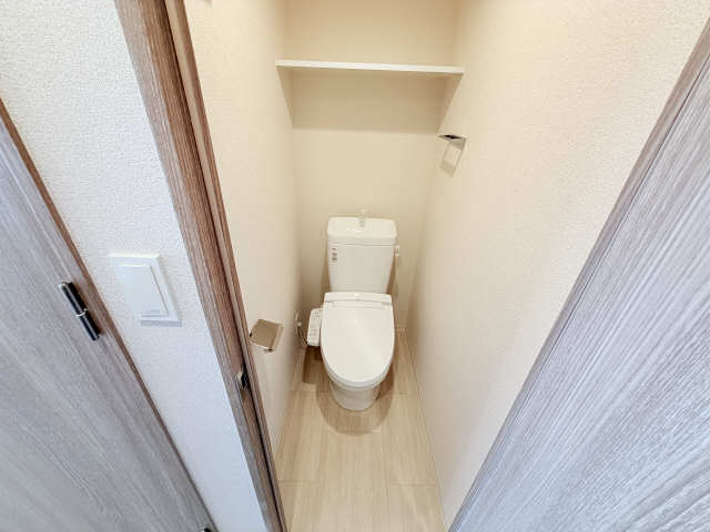 トイレ　8号室の写真です。