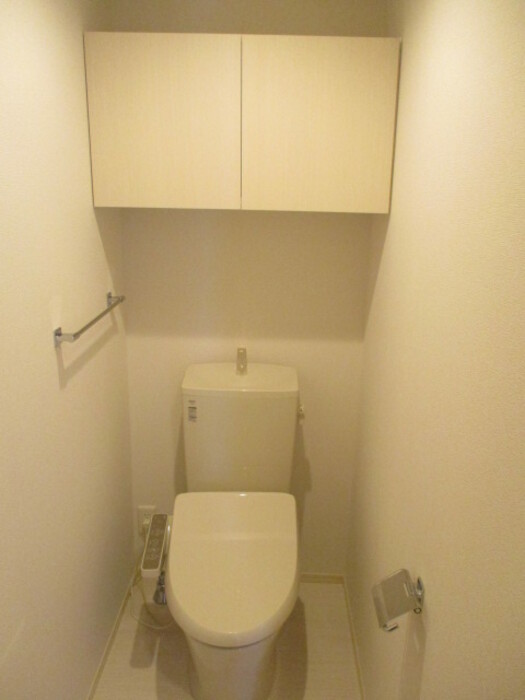 トイレ　嬉しい温水洗浄便座付き♪