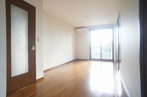 その他　キッチン側から見たリビングスペース♪