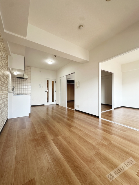 居室・リビング　広々リビング・陽当たりも良し♪♪