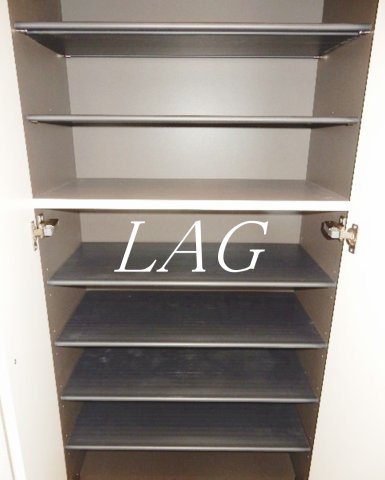 収納　シューズボックスです。