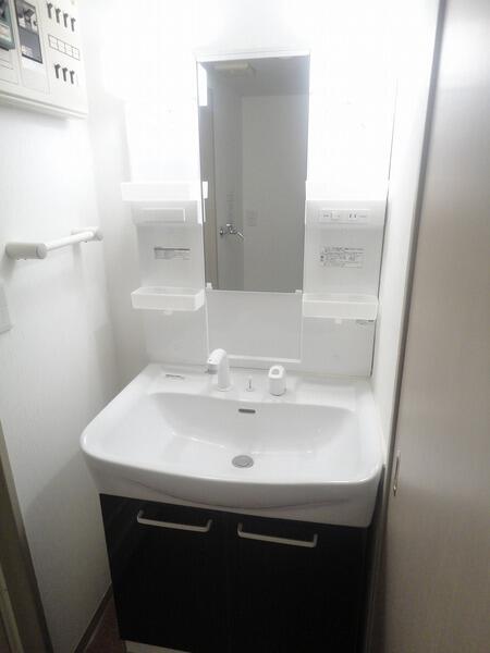 洗面設備　他号室　同施工参考写真