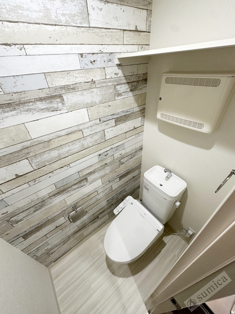 トイレ　温水洗浄便座付き♪♪