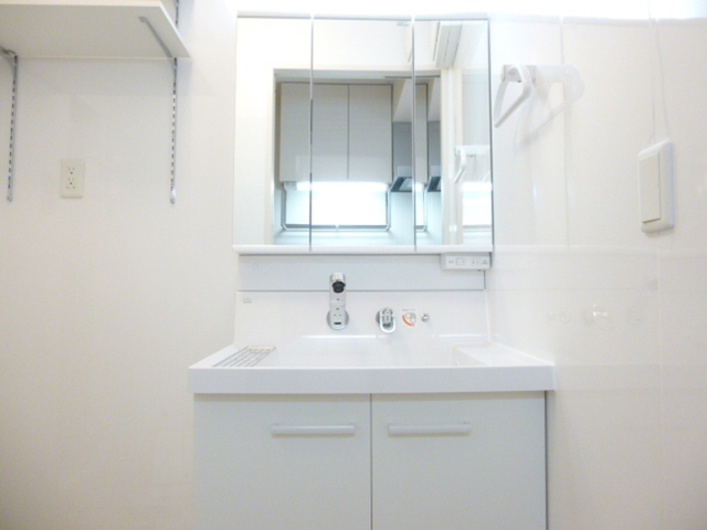 洗面設備　洗髪洗面化粧台