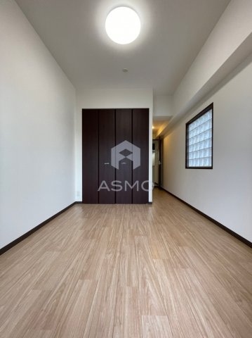 居室・リビング　同マンション別部屋参考写真