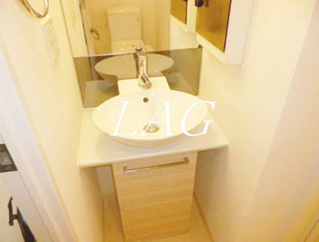 洗面設備　独立洗面台です。