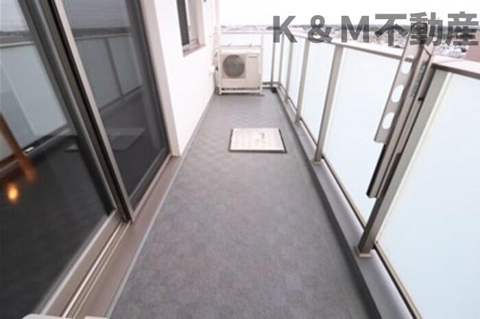 バルコニー　外からの目が気にならないバルコニーで洗濯物が干せます