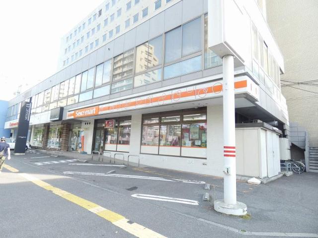コンビニ　セイコーマート（コンビニ）まで407m