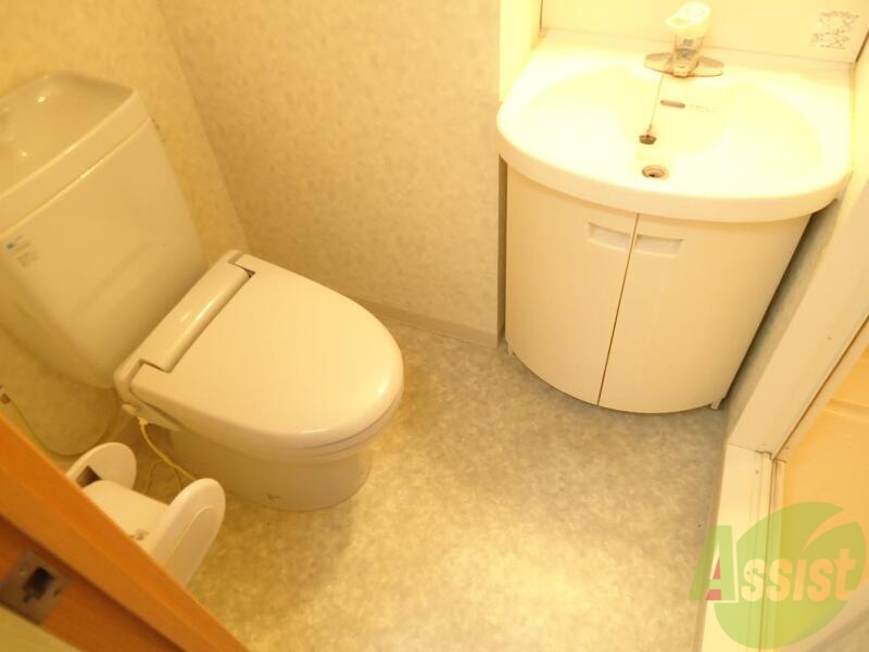 トイレ　急がず、落ち着いて用を足してくださいね。