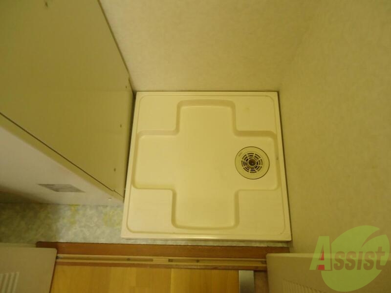 その他部屋・スペース　こちらに洗濯機を置いてくださいね～。