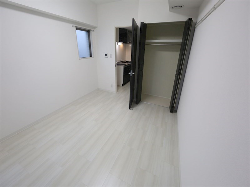 収納　洋室7.2帖　クローゼット付（収納充実してます）