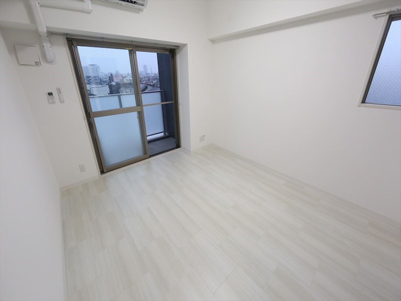 バルコニー　洋室7.2帖　クローゼット付（収納充実してます）