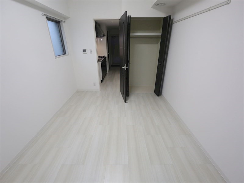 居室・リビング　洋室7.2帖　クローゼット付（収納充実してます）