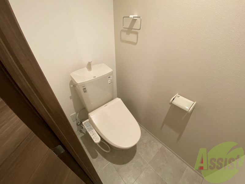 トイレ　ウォシュレット機能がついたトイレ。安心して使用できますね。