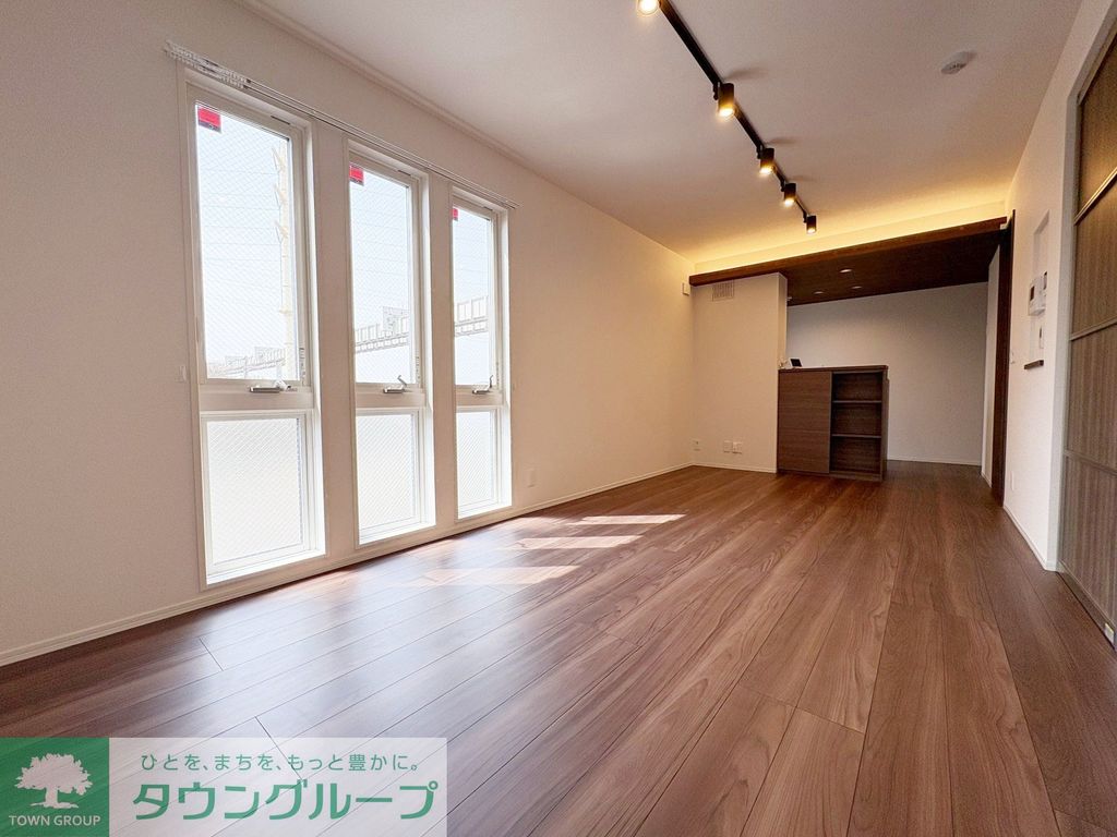 居室・リビング　お問合せはタウンハウジングまで！※現地待合わせ相談可能