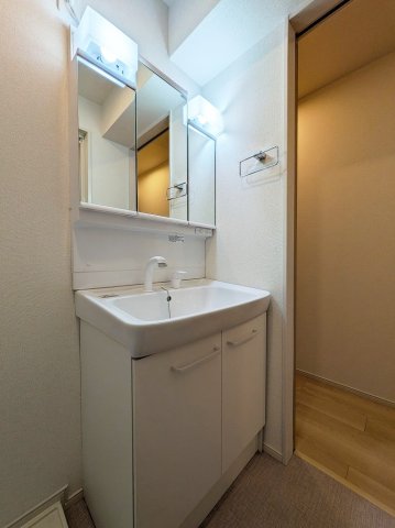 洗面設備　※同じ間取りの別部屋のお写真です※