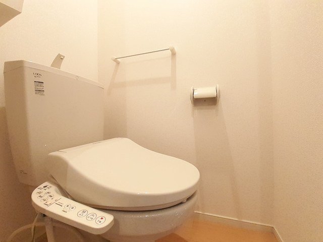 トイレ　トイレもきれいです