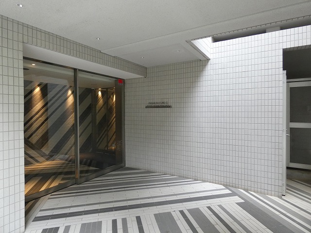 エントランス　エントランス