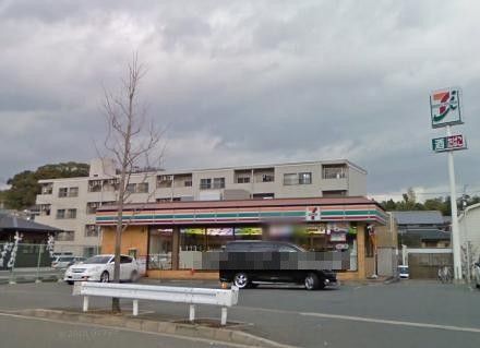 コンビニ　セブンイレブン京都桂坂店（コンビニ）まで210m
