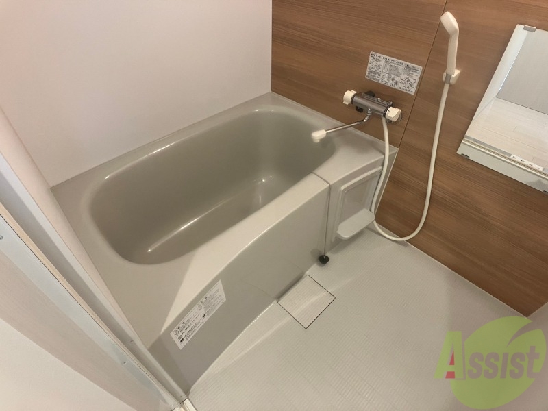 バス・シャワールーム　お風呂です。ゆっくりお風呂につかるのも体に良いですね～