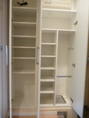 収納　シューズボックス※別部屋参考写真