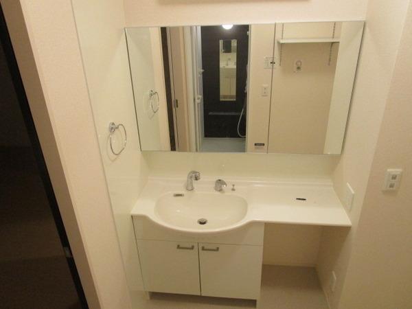 洗面設備　※同物件別室※
