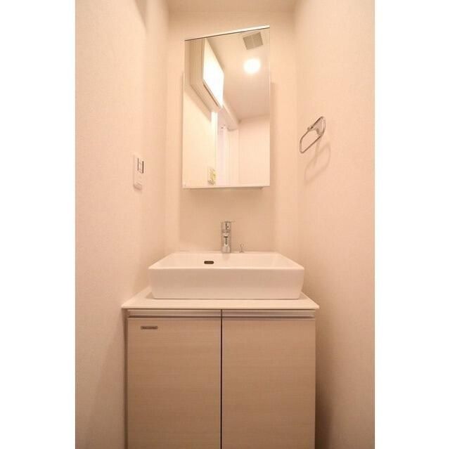 洗面設備　ウェルスクエア豊島千川 豊島区千早２