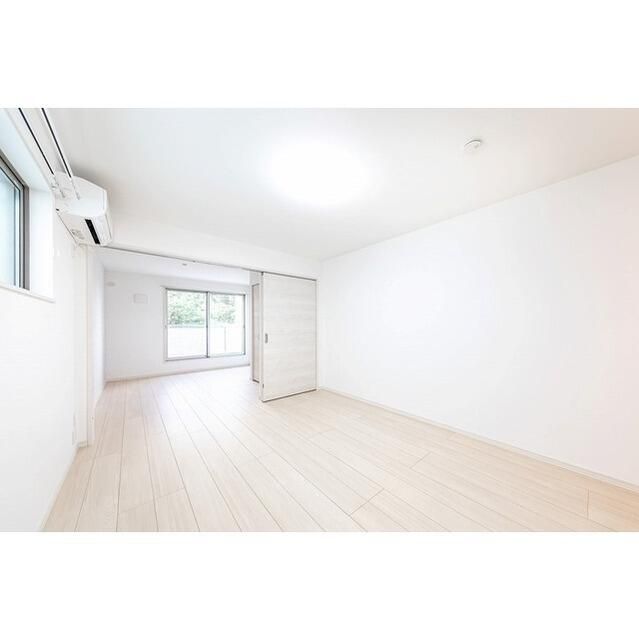 居室・リビング　ウェルスクエア豊島千川 豊島区千早２