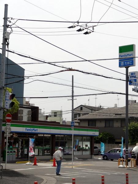 コンビニ　ファミリーマート大正千島店（コンビニ）まで241m