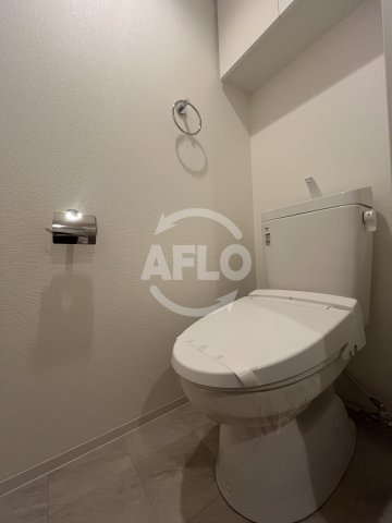 トイレ　セレニテ東三国ミラク　トイレ