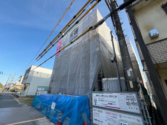 建物外観　建築現場