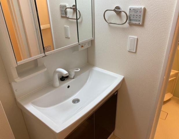 洗面設備　洗髪洗面化粧台（イメージ）