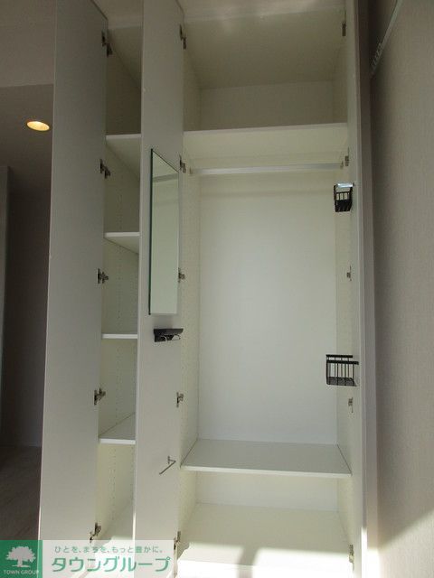 収納　B タイプ2016年2月撮影 同タイプ1303号室の写真で…